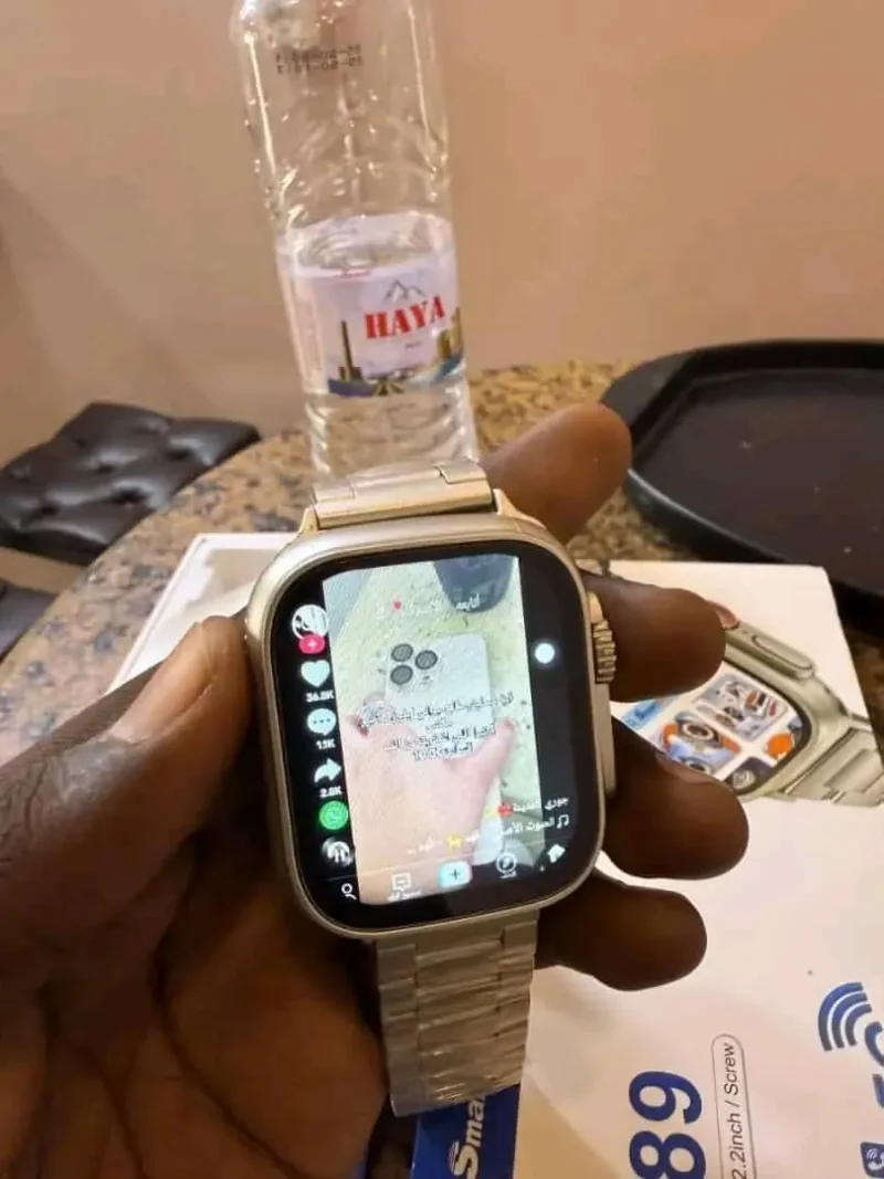 ساعة بشريحة SIM بتقنية 5G مع 3 ستراب Smart Barry C89