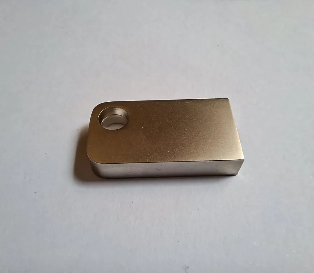 دونجل بلوتوث usb حجم صغير لتوصيل الاجهزة بالبلوتوث