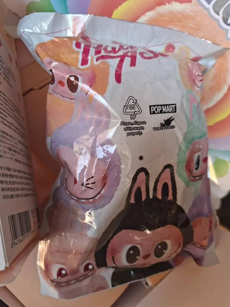 لعبة لابوبو وحش لطيف Labubu من عالم بوب مارت